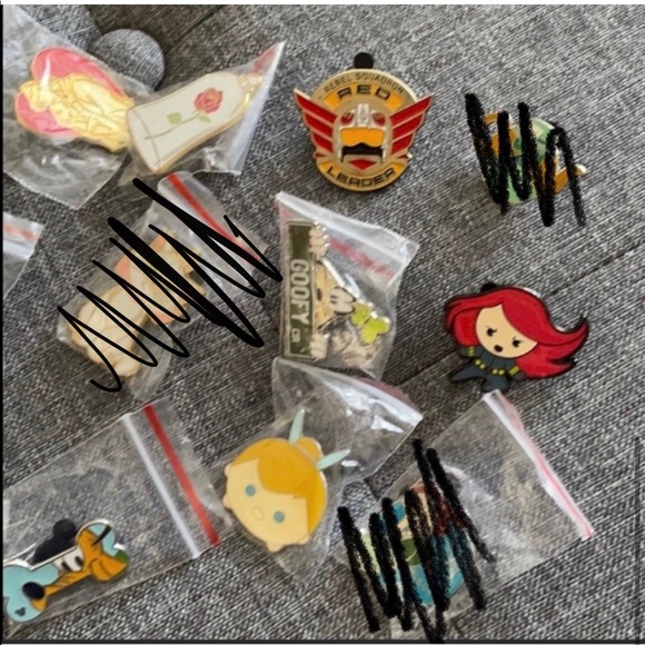 NWT set of 12 Disney pins - Picture 2 of 4